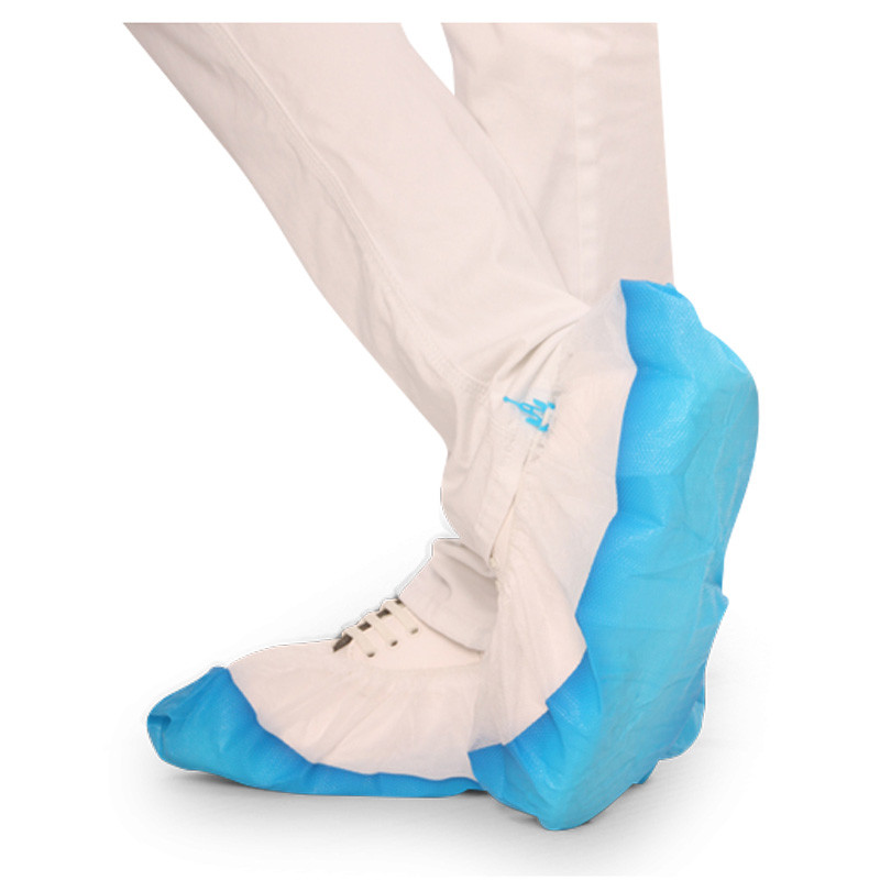 3. Surchaussures en CPE à semelle résistante, 700 pièces